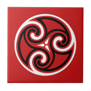 Celtic Triskele Ornament, Red, Black and White Kakelplatta