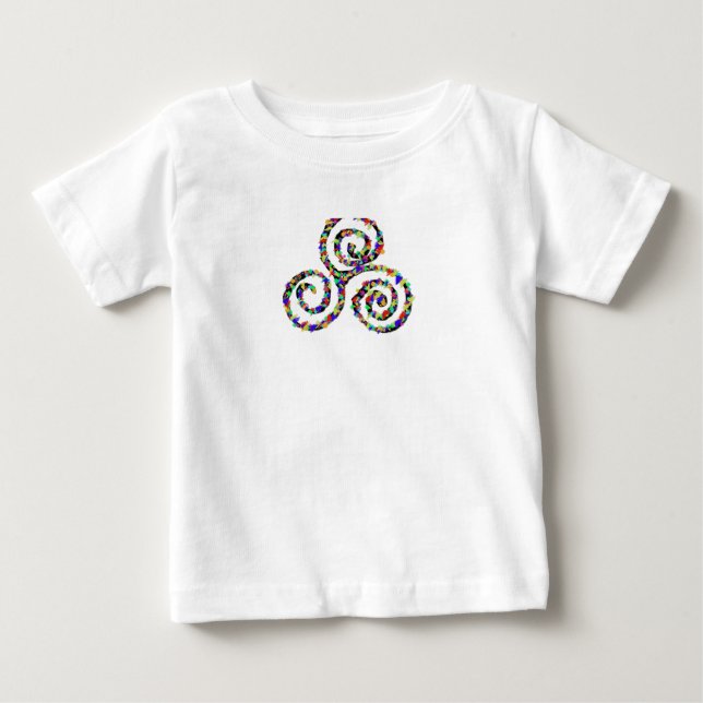 Celtic Triskelion Strength T Shirt (Framsida)