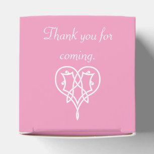 Celtic Weave Hearearts in Petal Rosa Favor Box Presentaskar