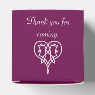 Celtic Weave Hearts in Vin Favor Box Presentaskar