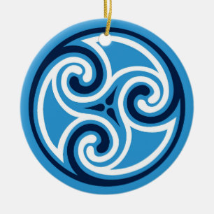 CelticTriskele mönster, himmelblått och vit Julgransprydnad Keramik