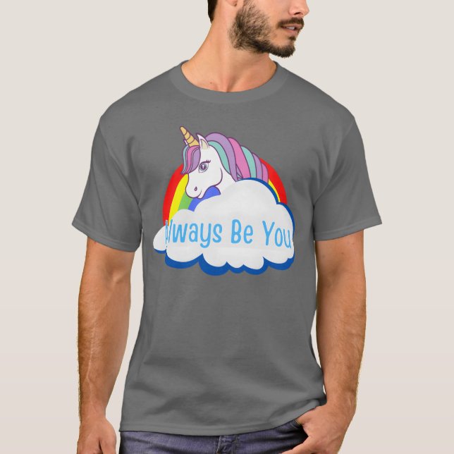 Central Intelligence Unicorn Rainbow Cloud-vän T Shirt (Framsida)