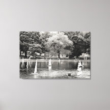 CENTRAL PARK BOAT POND Canvas Art
