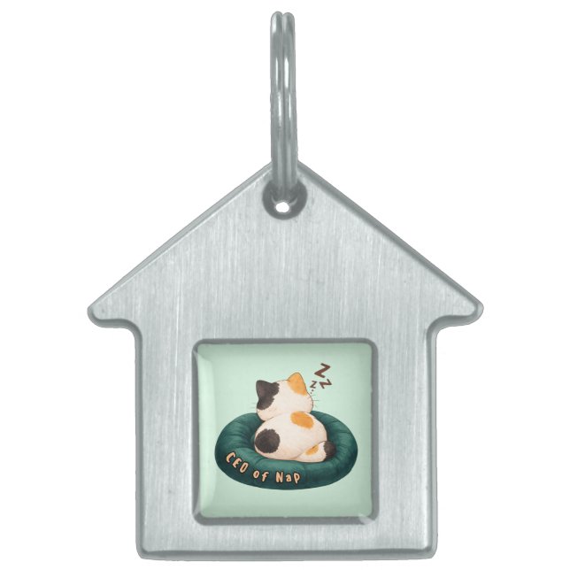 "CEO of Nap" Cat Sleeping on The Couch ID-bricka Husdjur (Framsidan)