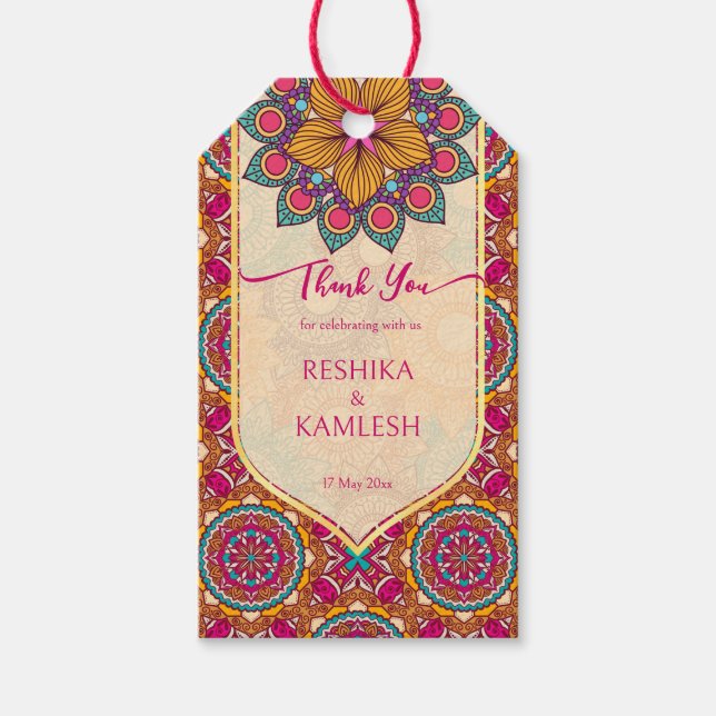 Cerise mandala rangoli bröllop personlig namn presentetikett (Framsidan)
