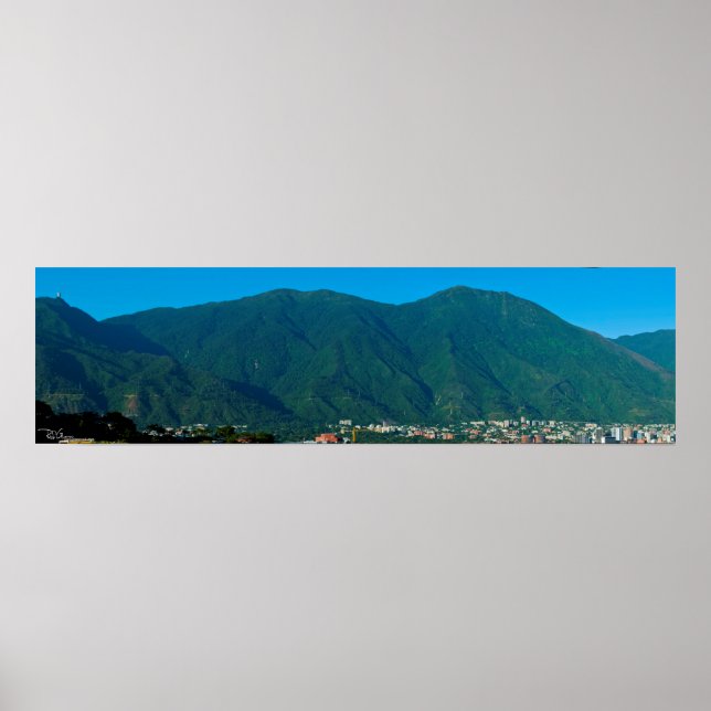 Cerro El Ávila y valle de Caracas Poster (Framsidan)
