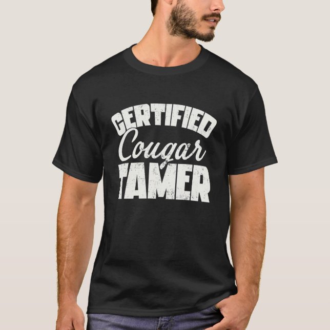 Certified Cougar Tamper Funny T Shirt (Framsida)