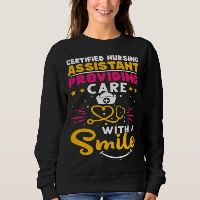 Certified Nursing Assistant Providing Care with a  T Shirt (Framsida)