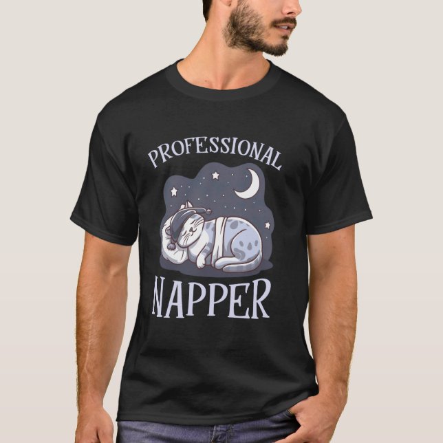 Certifierad tuppexpert rolig sömnig katt t shirt (Framsida)