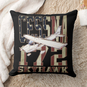 Cessna 172 Skyhawk med vintage amerikansk flagga Kudde