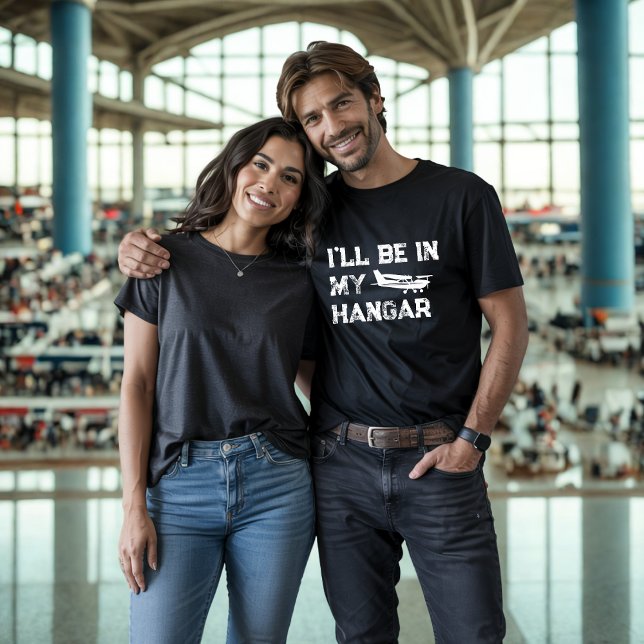 Cessna Airplan och jag kommer att vara i min hanga T Shirt (Skapare uppladdad)