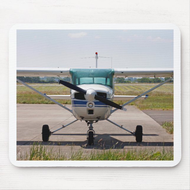 Cessna light Aircraft Musmatta (Framsidan)