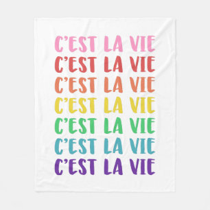C'est La Vie-Fransken som säger i Rainbow Letterin Fleecefilt