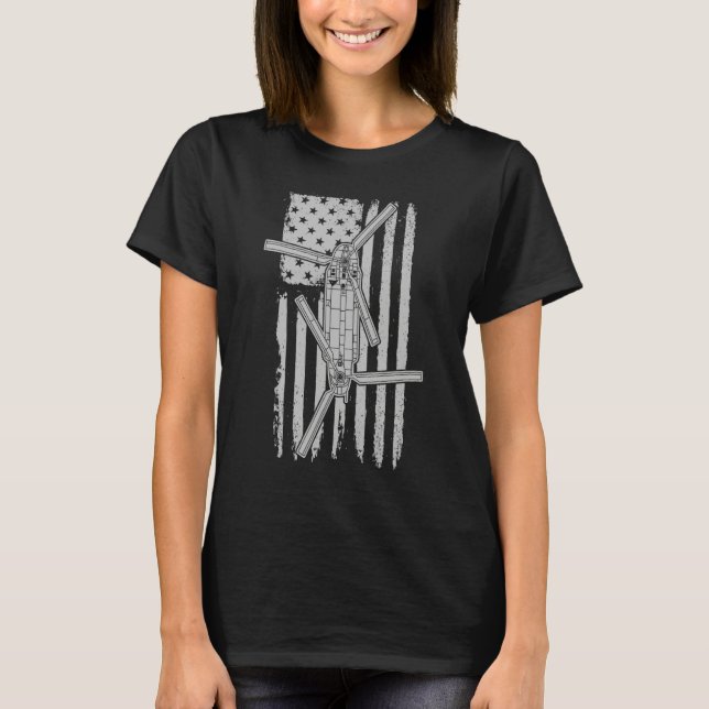CH47 Chinook Military Helicopter American Flag CH4 T Shirt (Framsida)