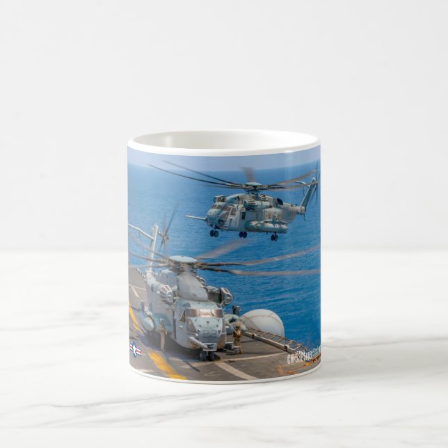 CH-53E TOPPEN STALLION KAFFEMUGG (Center)
