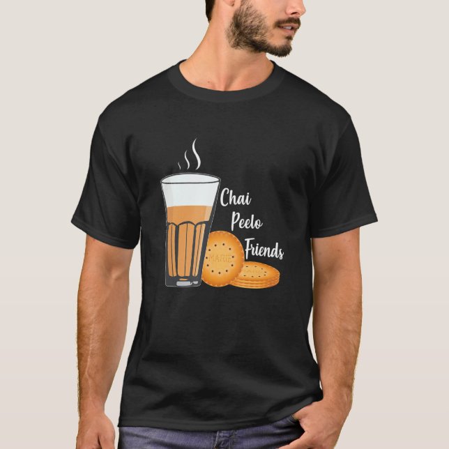 Chai Peelo Friends Funny Hinidi Meme Chai Tea Bisc T Shirt (Framsida)