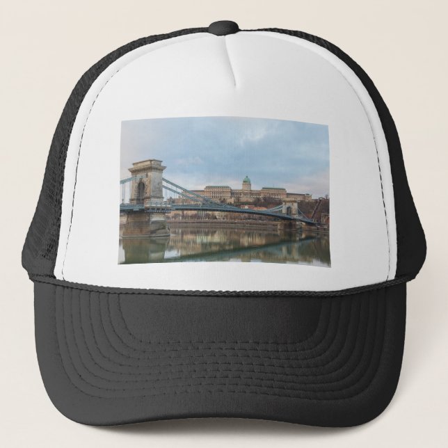 Chain Bridge med Buda Castle Hungary Budapest Truckerkeps (Framsida)