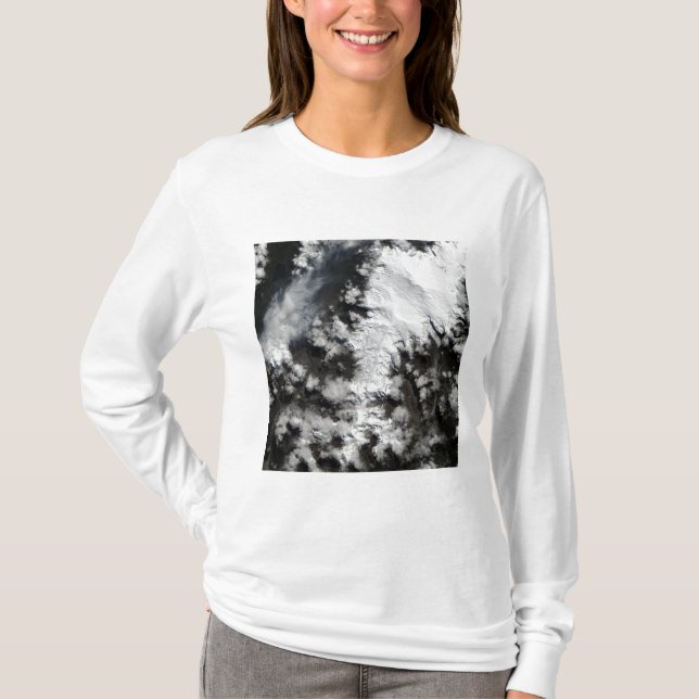 Chaiten Volcano i Chile T-shirt (Framsida)