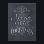 Chalkboard 12-dagars jul Black Chalk Helg Vykort<br><div class="desc">Fashionable and roligt chalkboard-vykort. Det får folk att bryta ut i sång.. "Fem Guld Ringar... " Ställe i en liten träbräda ram och det skulle vilja ha en riktig skifferbräda - perfekt för dekorering. Den har till och med en riktig bakgrund av kretskort. Det finns också en mer färgstark och...</div>