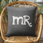 Chalkboard Bröllop Mister Kudde<br><div class="desc">En schalkboard-typografikudde i roligt med en modern vrid för vilken hippster som helst. Du kan ändra typen till ett monogram.</div>