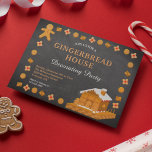 Chalkboard Gingerbröd House Decorating Party Inbjudningar<br><div class="desc">Akta dina gäster med julfestinbjudan med ett vackert gingerbröd ram. Lägg bara till din händelseinformation i den här mallen som är enkel att använda för att göra den till en inbjudan av typen en. Vänd över kortet för att visa en röd och beige prickar mönster på baksidan av kortet.</div>
