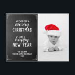 Chalkboard God jul nyårsfoto för Helgdag Vykort<br><div class="desc">Redot för designmall för Chalkboard God jul och Gott nytt år Photo Helgdag gör att du kan lägga till egna uppgifter. Fotografiet är bara en ställe-hållare och du bör ersätta det med ett foto som du själv väljer. Om du vill ändra färg eller typsnittet för texten klickar du på anpassa...</div>
