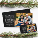 Chalkboard jul Bible Verse Helgdag Photo Julkort<br><div class="desc">Christian jul Verse Typography Helgdag Photo Card on Chalkboard, med Luke 2:11 på en helgdag chalkboard-bakgrund i en festlig typografi, med plats för fotot på framsidan! Lägg till mer på baksidan eller lägg till ytterligare text (eller använda vår förskapade hälsning!). Enkel att anpassa med text, typsnitt och färg. Skapat av...</div>