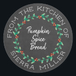 Chalkboard jul Holly Wand Kitchen Trets Runt Klistermärke<br><div class="desc">Gör du kärlek köksgodis för familj och vänner till julafton eller när som helst på helgdagarna? Här är perfekten som avslutar beröring..En personlig etikett med ditt namn och namn i köket som du delar. En underbar, modern, cirkulär, beruskrans omger namn i din gåva på en rustisk kritbakgrund. Det är fullt...</div>