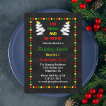 Chalkboard-julinbjudan eller Luncheon-inbjudan Inbjudningar<br><div class="desc">Den här roligten innehåller jullunchen eller luncheon-inbjudan en kalkbrädesbakgrund för en lätt visning färgstarkt ljus runt inbjudan. Två vita Julgranar flankerar ord "Ät Drick och Var god." Röd, grönt, gult och vitt gör denna färgstarka design. Det här är en underbar design för dina jullunchinbjudningar i helgdag eftersom alla dina inbjudan-detaljer...</div>