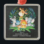 Chalkboard Jungle Baby Första julprydnaden Julgransprydnad Metall<br><div class="desc">Cute safari-djur för en pojke eller en flicka första jul. Vår söta djungelscen har en giraffe,  apa,  elefant,  zebra,  hippo och lejon. Matchande artiklar i vår butik.</div>