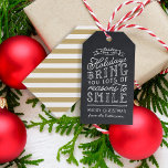 Chalkboard Lettering Guld Rand Helgdag Presentetikett<br><div class="desc">märkre för presenter för personliger med tryckt anpassningsbar. Den här roligten har en snygg, handskriven stil-typografi på ett faux-kritersbakgrund med guld-baksida. Texten lyder: "Hoppas att helgdagarna ger dig många skäl att le". Anpassa den med ditt namn eller annan anpassningsbar. Använda designen verktyg för att redigera texten typsnitt och färg, lägga...</div>