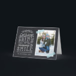 Chalkboard Lettering Helgdag Photo Card Helgkort<br><div class="desc">Prisvärda anpassningsbar tryckte ut julfotokort med enkla mallar för anpassning. Den här roligten har en snygg, handskriven stil-typografi på ett faux-kritersbakgrund med ett tvätttejp med vattendrag runt fotot. Texten lyder: "Hoppas att helgdagarna ger dig många skäl att le". Anpassa den med dina foton, din familj namn, året eller annan anpassningsbar....</div>