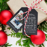 Chalkboard Lettering Helgdag Photo Gift-Märkre Presentetikett<br><div class="desc">märkre med helgdag som skrivs ut i anpassningsbar personlig med foton och text. Den här roligten har en dubbelsidig design med snygga, handskrivna stil-typografi på ett faux-kritersbakgrund och ett tvättband i akvariefärgat runt fotot. Texten lyder: "Hoppas att helgdagarna ger dig många skäl att le". Anpassa den med foto, namn eller...</div>