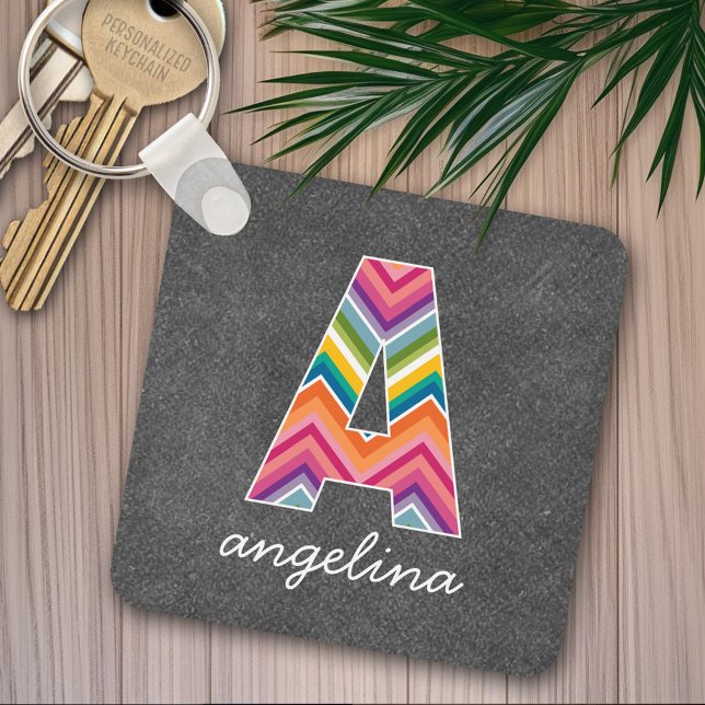 Chalkboard Monogram Brev A med Bright Chevrons Nyckelring (Personalized keychain - add a monogram and name)