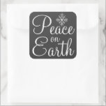 Chalkboard Peace on Earth Stickers Fyrkantigt Klistermärke<br><div class="desc">Ett chalkboard-program i färg och snöflingor dekorerar denna fred på jordklistermärken. Använda de här vintage stil helgdag-klistermärkena för jul,  kuvert,  gåvor,  bagage,  köket,  kakepåslag,  kakor,  märkre,  hantverk etc.. - Formgivningen kommer från originalteckningen.</div>