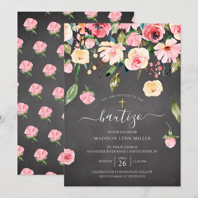 Chalkboard Rosa Peonies Blommigt Spansk baptism Inbjudningar (Fram/baksida)