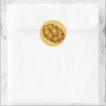 Challah Bread Braided Loaf Jewish Helgdag Hanukkah Runt Klistermärke<br><div class="desc">Stickarna har en ursprunglig markörillustration av en limpa färskbröd på gultens bakgrund. Ser du inte vad du är tittar för? Behöver du hjälp med anpassning? Klicka på "be den här designern" för att få något skapat bara åt dig.</div>