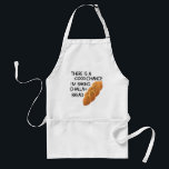 Challah Förkläde<br><div class="desc">Challah Vuxen Apron - presenterar superskojet med en Challah-brödbild. Budskapet "Det finns en (bra) chans att jag bakar mobbat bröd". En väldigt coola idé för en Hanukkah-gåva! Upphovsrättsmeddelande: Den brödavbildning som används i den här produkten tillhandahölls av Site Free Vectors under rubriken Pastry Vectors och den gjordes tillgänglig av Lisa...</div>