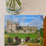 Challenging Drummond Klan Castle & Berömd Garden Pussel<br><div class="desc">De skotska trädgårdarna i Drummond Castle lades först ut på 1630-talet av 2:a Earl of Perth, en titel som skapades 1605 för 4:e Lord Drummond. Torn hus data från 1490. Du kan tänka på ditt familjearv i Drummond och drömma om ditt hem i Skottland när du arbetar med pusslet, eller...</div>