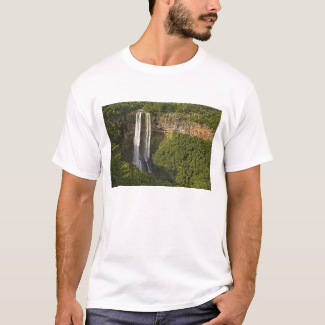 Chamarel Waterfall högst på Mauritius, över T Shirt (Framsida)