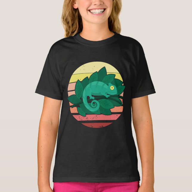 Chameleon Lizard Retro Sunset Reptiles T Shirt (Framsida)