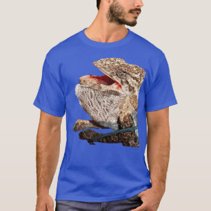 Chameleon med öppen munreptil-vektorkonst t shirt