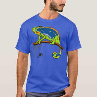 Chameleon på gren byter färg efter spindel i ter t shirt