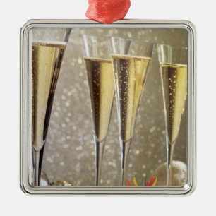 "CHAMPAGNE" CHRISTMAS/NEW YEAR ORNATION JULGRANSPRYDNAD METALL