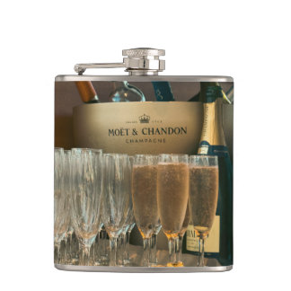 Champagne flask fickplunta