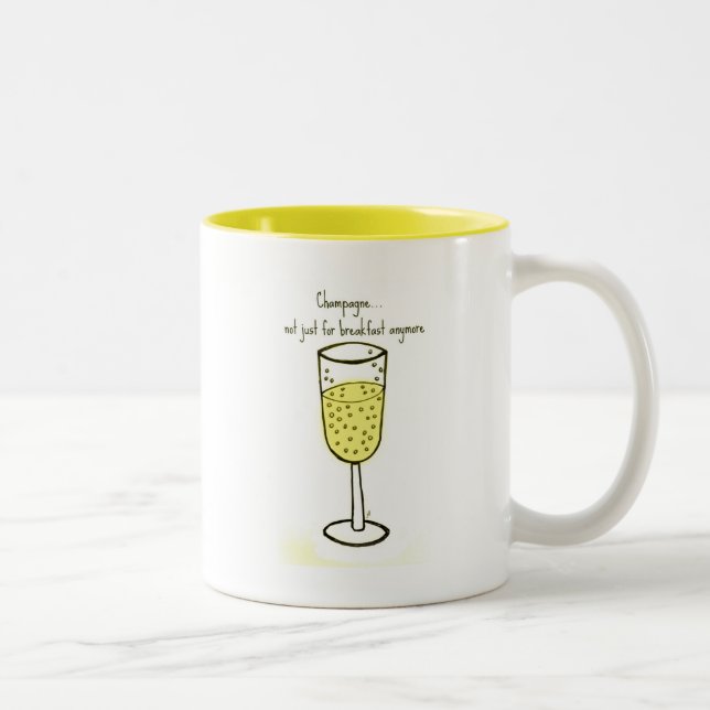Champagne… inte precis för frukost anymore Två-Tonad mugg (Höger)