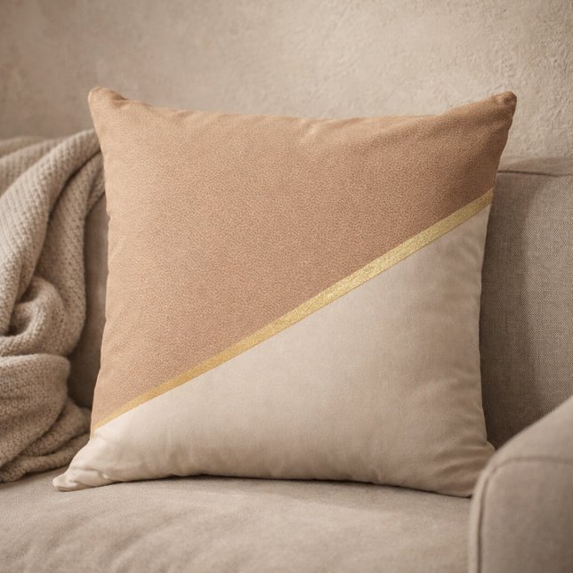 Champagne Sand Split Kastkudde Kudde (Taupe and beige coastal accent with diagonal champagne metallic detail)