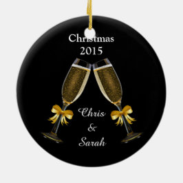 Champagneflöjter på svart julgransprydnad keramik