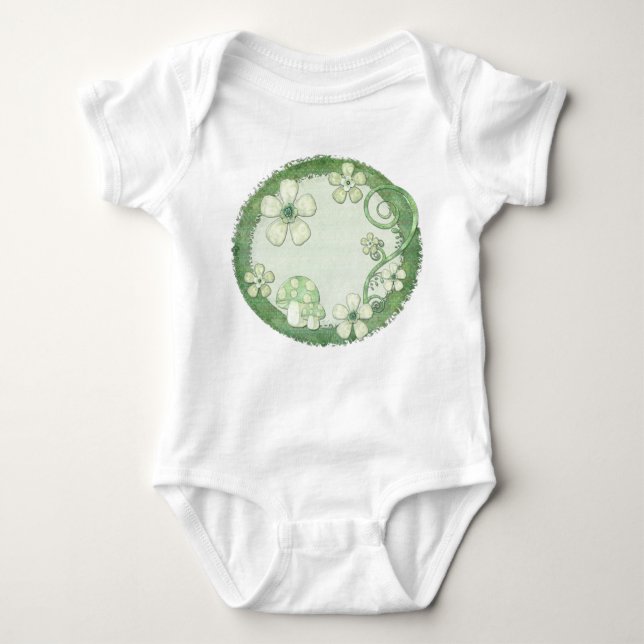 Chantily Whimsical Mixed Media T Shirt (Framsida)