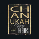 Chanukah Guld Fleece Blanket<br><div class="desc">Anpassa "Chanukah Guld" Fleece Blanket/SmallDesign inslag kan flyttat och ändras. Anpassa genom att ta bort texten "lycklig, med, The Steins" och lägga till ett eget meddelande. Välj ditt favoritteckensnitt stil, storlek och färg. Bakgrunden till färg kan ändras. Design kan också läggas till i filtstorlekar, mellan stora och medelstora. Storlek: Fleece...</div>